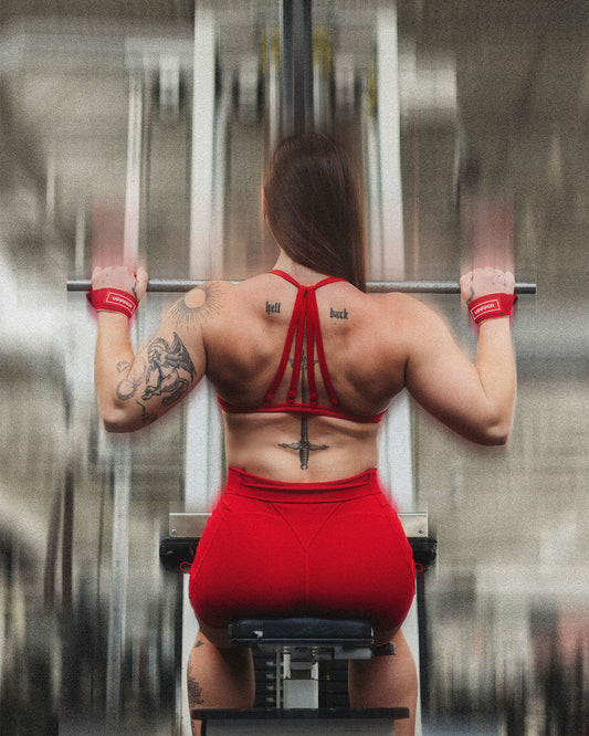 woman doing lat exercises