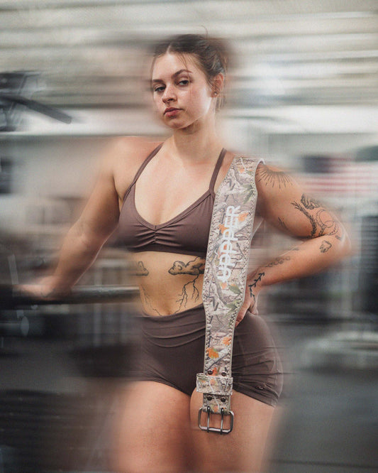 The Best Lifting Belt for Women: What to Look for + How to Use It