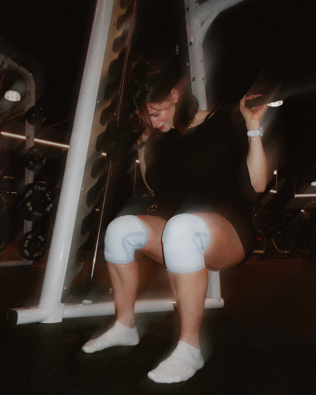 KNEE PAIN WHEN SQUATTING? HERE'S WHAT'S ACTUALLY BREAKING DOWN