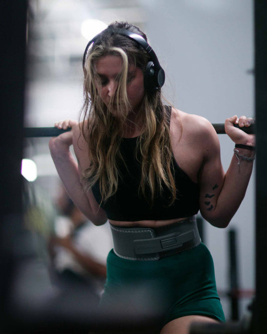 THE SUMO SQUAT: WHAT IT WORKS, HOW TO DO IT RIGHT, AND WHY YOUR SQUAT DAY NEEDS IT